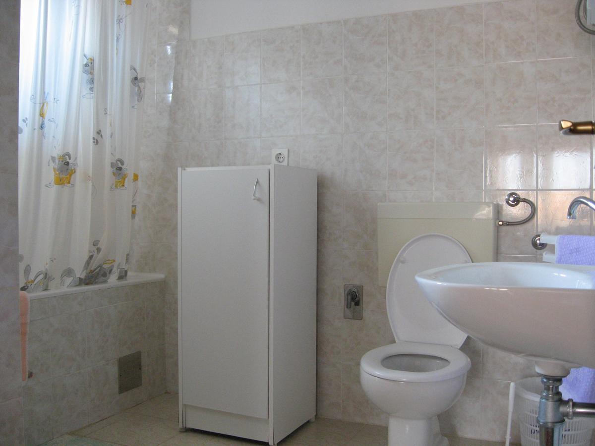 Apartments Stanko Trogir Bagian luar foto
